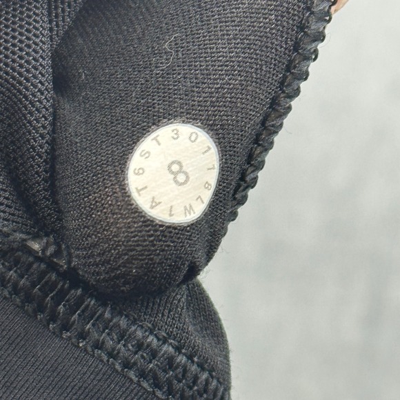 Lululemon Tank Top Womens 8 Gray Free To Be Serena Built In‎ Sports Bra Padded - Picture 3 of 9